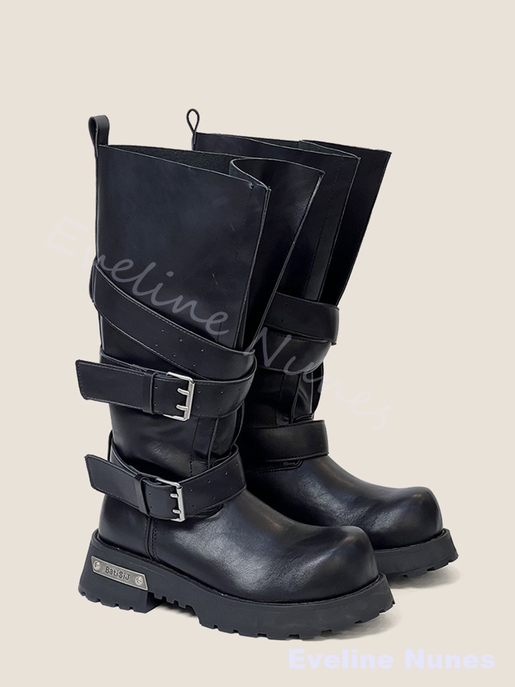 ワイドレッグベルトバックル厚底オートバイブーツ女性牛革スエー - Wide Fit Heels のレビューと価格