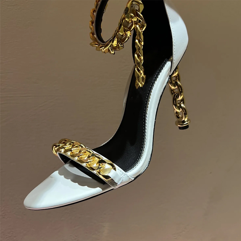 セクシーなゴールドチェーンヒール、ポインテッドトゥ、ホロウス - Gold Chain Sandal のレビューと価格