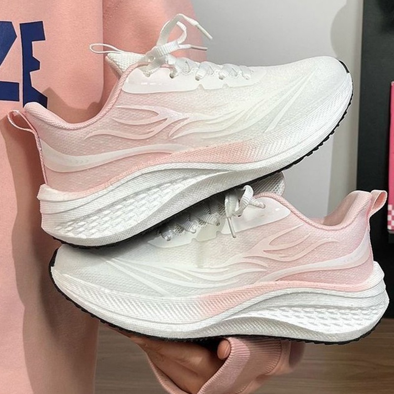 12種類の秋のスポーツシューズ、女性向けトレンドファッション - Women'S Shoes In Size 12 のレビューと価格