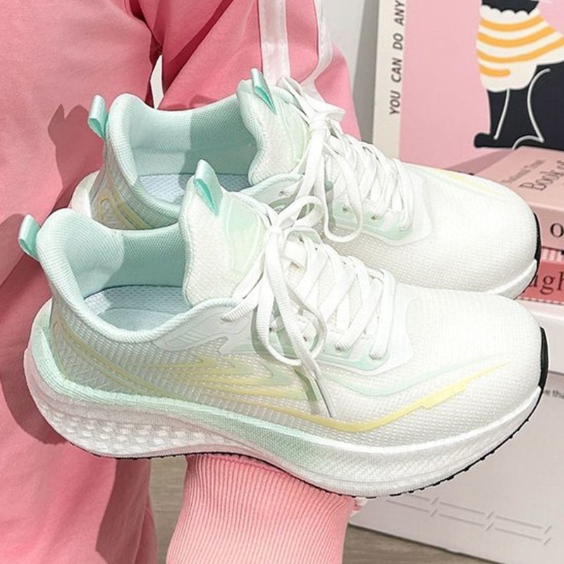 12種類の秋のスポーツシューズ、女性向けトレンドファッション - Women'S Shoes In Size 12 のレビューと価格